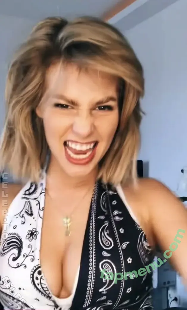 Carolina Peukmann nude photo #0457 (CarolinaPeukmann / carolinenoeding / vandida)