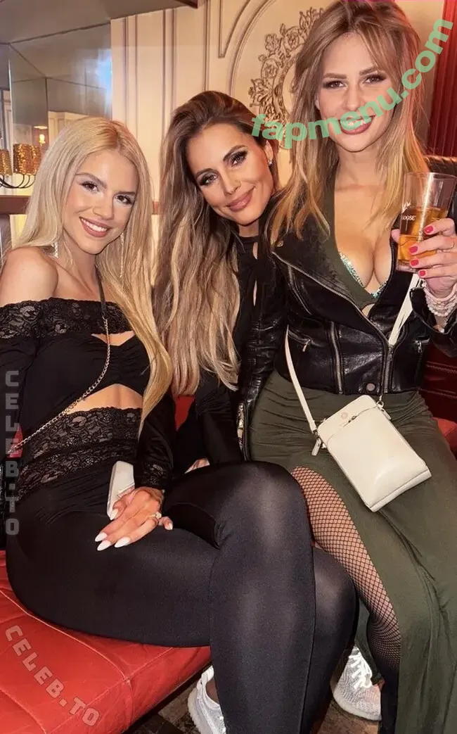 Carolina Peukmann nude photo #0471 (CarolinaPeukmann / carolinenoeding / vandida)