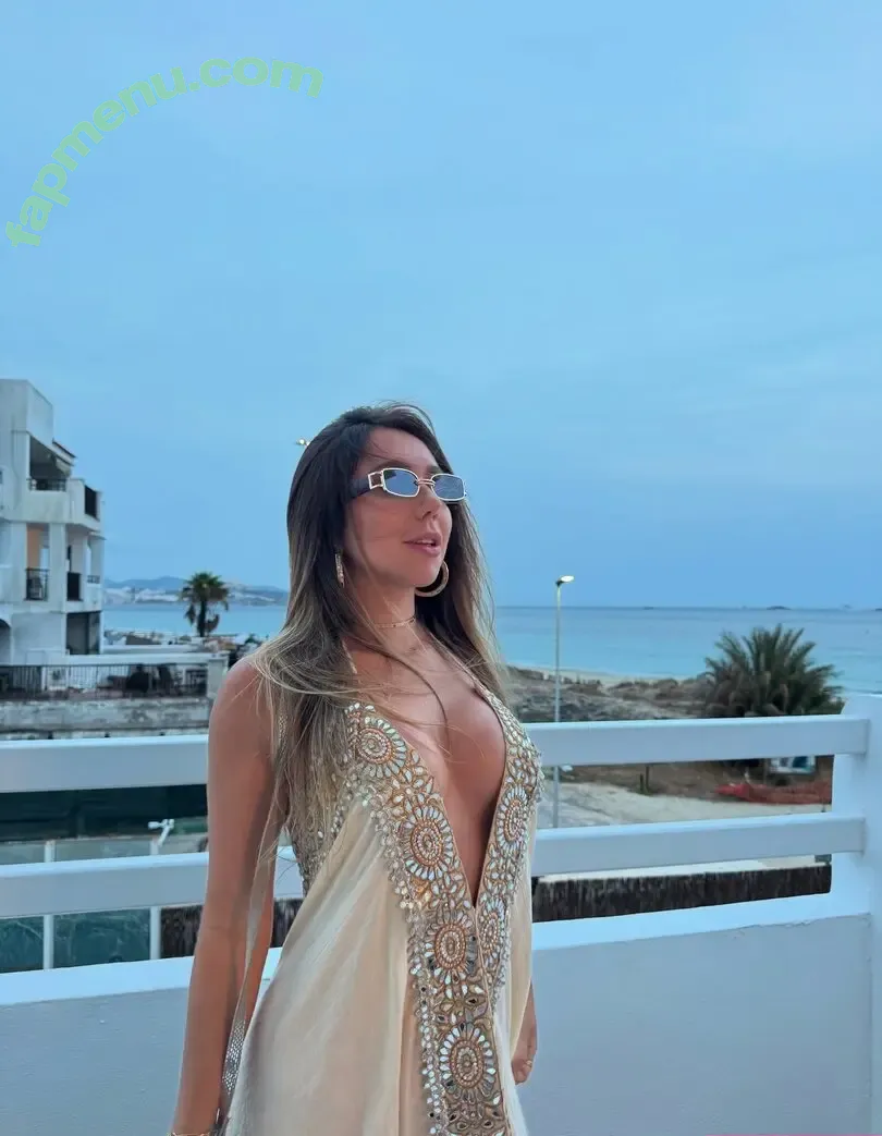 Carolina Portaluppi nude photo #0030 (carolinaportaluppi)