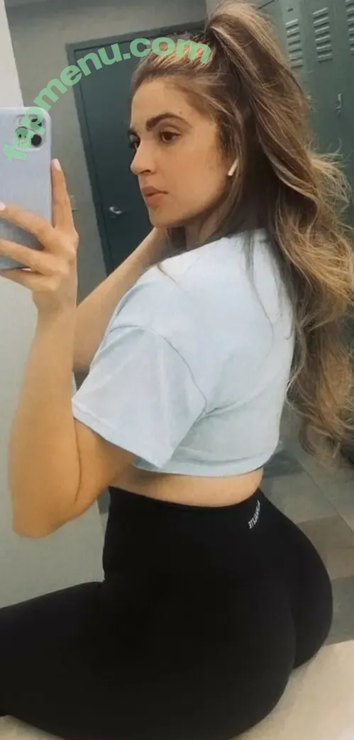 Carolina nude photo #0172 (carolinaromoof / m1sscandy / xocaro__)