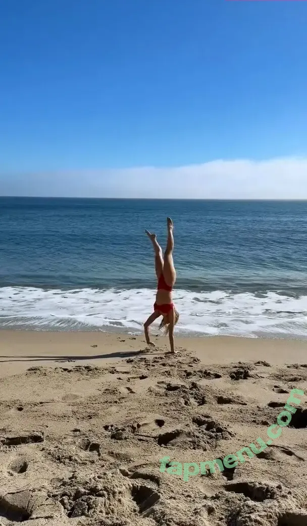 Caroline Abras nude photo #0049 (carolineabras)