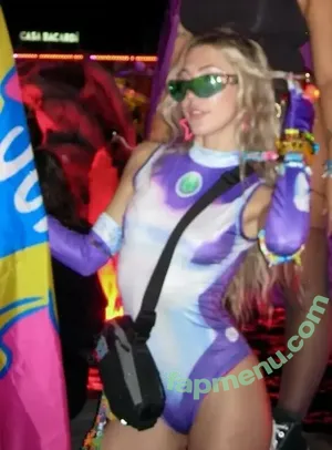 Caroline Ambrose / caroline_the_archer nude photo #0061