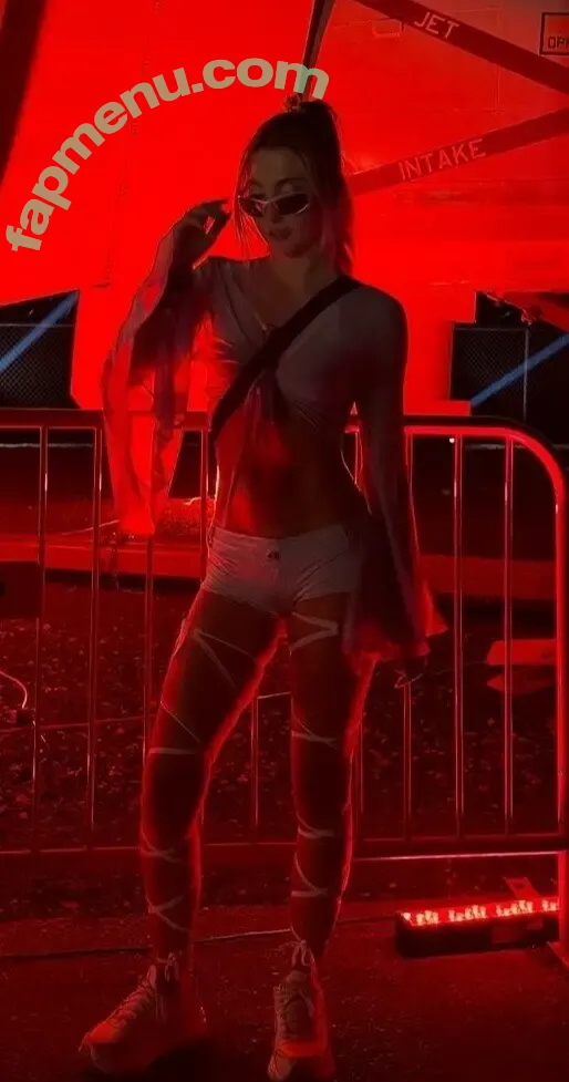 Caroline Ambrose nude photo #0056 (caroline_the_archer)