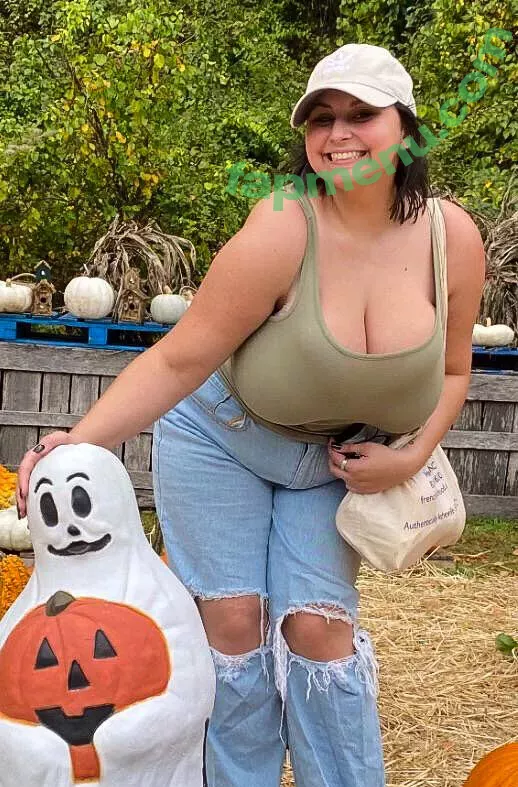 Caroline Casbon nude photo #0063 (carolinecasbon)