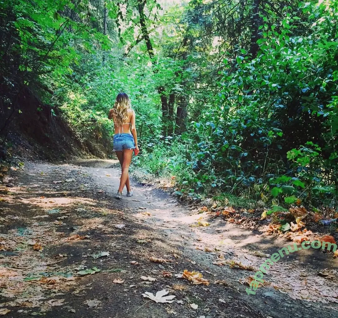 Caroline Jaquish nude photo #0070 (carolinejaquish)