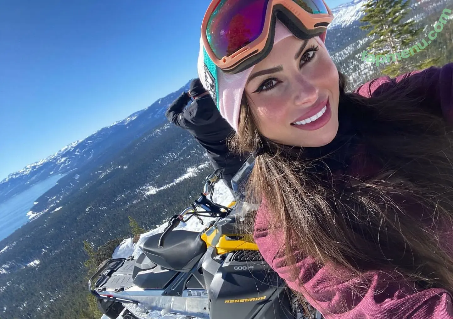 Caroline Jaquish nude photo #0084 (carolinejaquish)