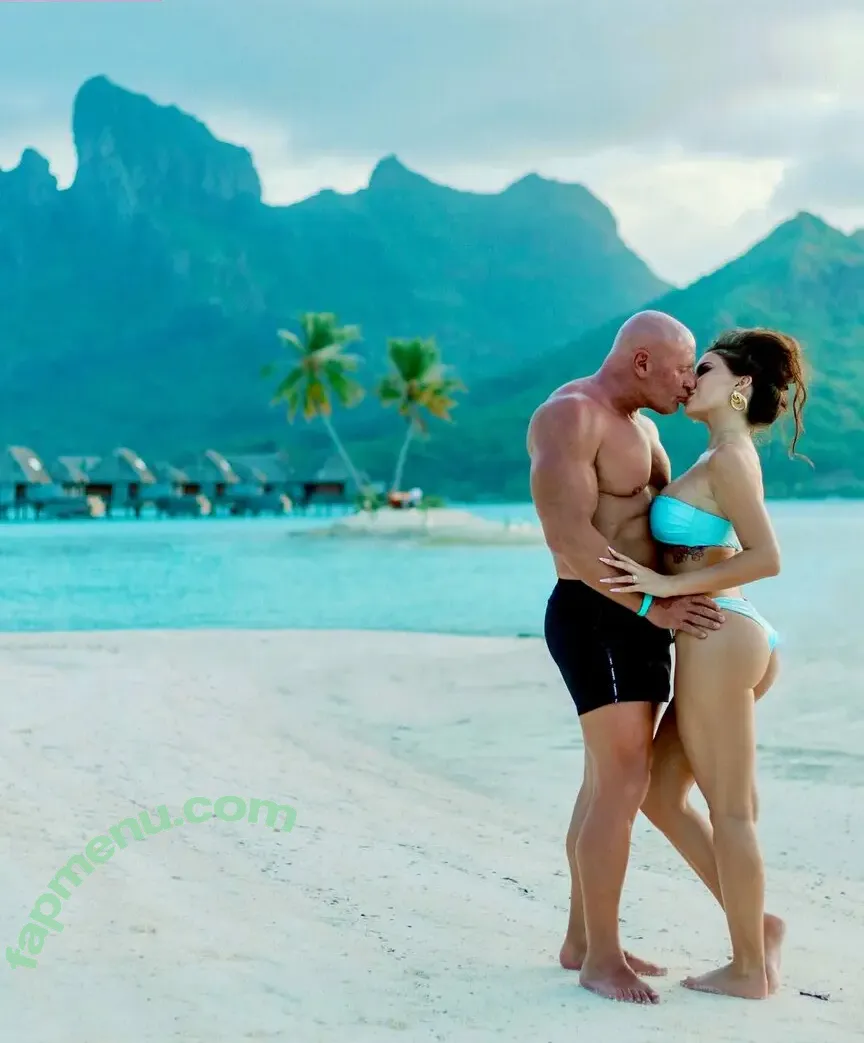 Caroline Jaquish nude photo #0090 (carolinejaquish)