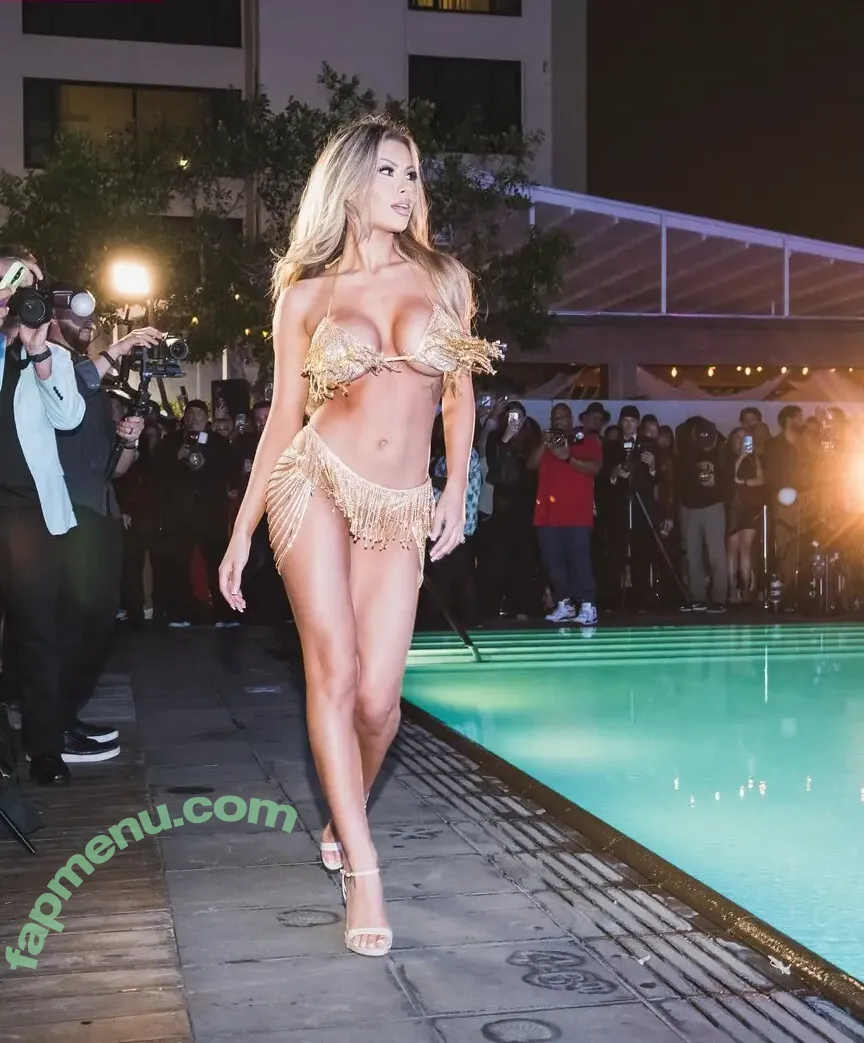 Caroline Jaquish nude photo #0103 (carolinejaquish)