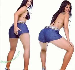 Caroline Miranda / CarolineMReal / arainhadobumbum / ela.miranda / iris_livias2 / salgadofitabc nude photo #0063