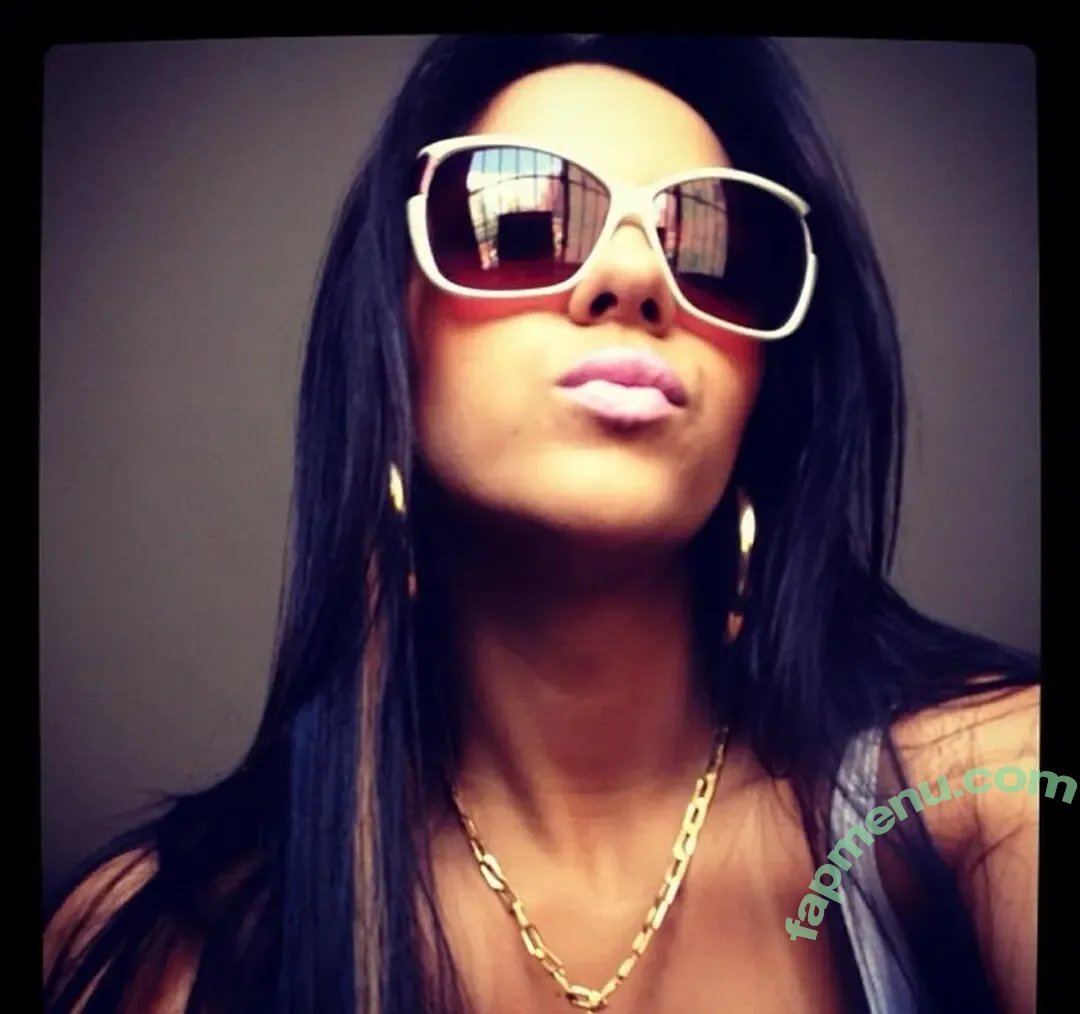 Caroline Miranda nude photo #0074 (CarolineMReal / arainhadobumbum / ela.miranda / iris_livias2 / salgadofitabc)