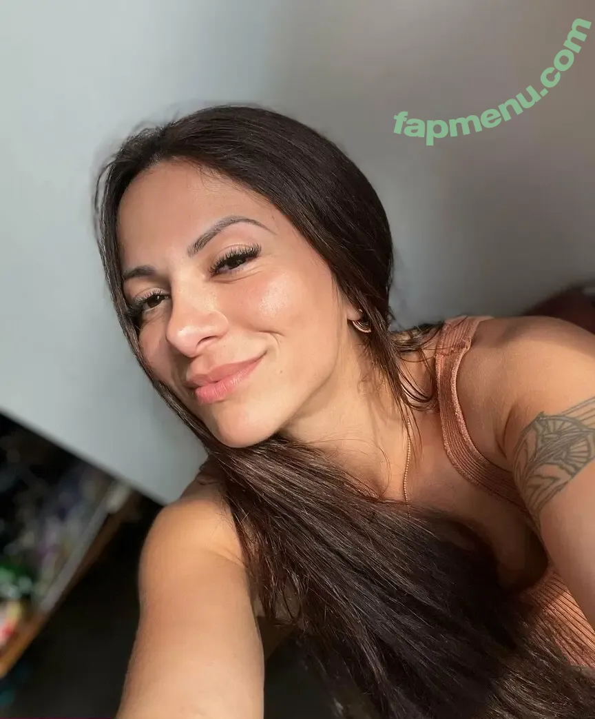 Caroline Miranda nude photo #0109 (CarolineMReal / arainhadobumbum / ela.miranda / iris_livias2 / salgadofitabc)