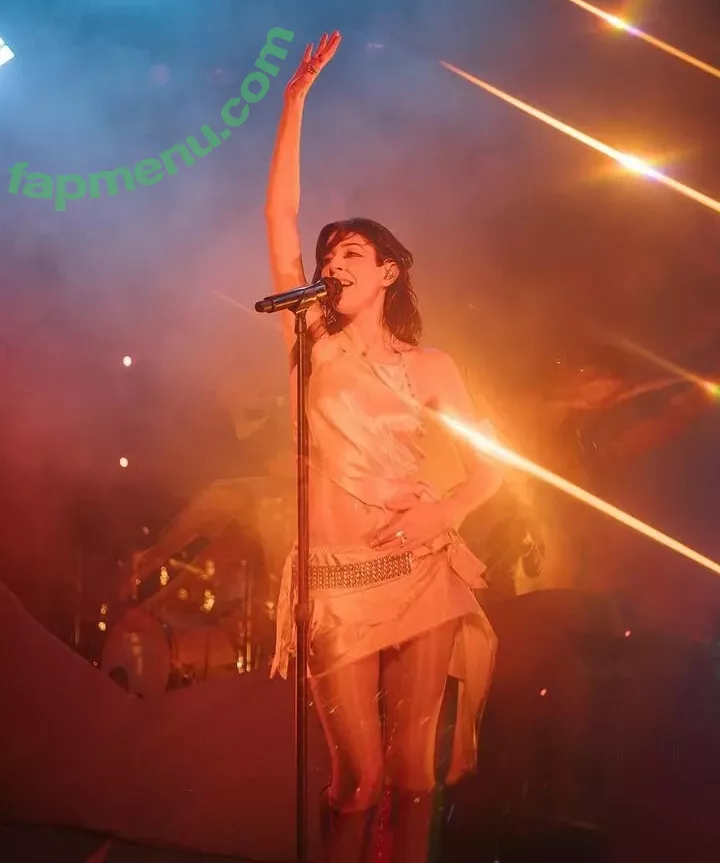 Caroline Polachek nude photo #0085 (carolineplz / fenisfun)