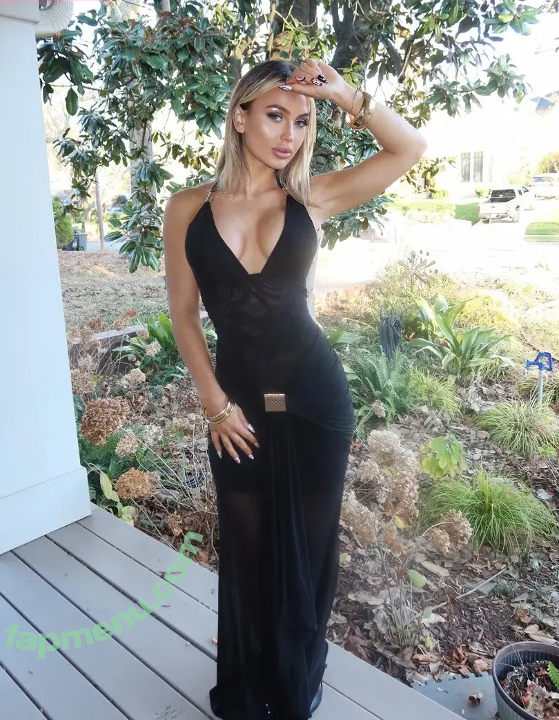 Caroline Wick nude photo #0119 (CW / carolineeewick / fitcheeks)