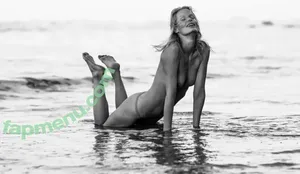 Caroline Winberg / carolinewinberg nude photo #0039