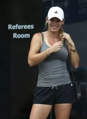 Caroline Wozniacki / CaroWozniacki nude photo #0031