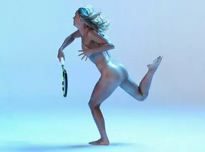 Caroline Wozniacki / CaroWozniacki nude photo #0046