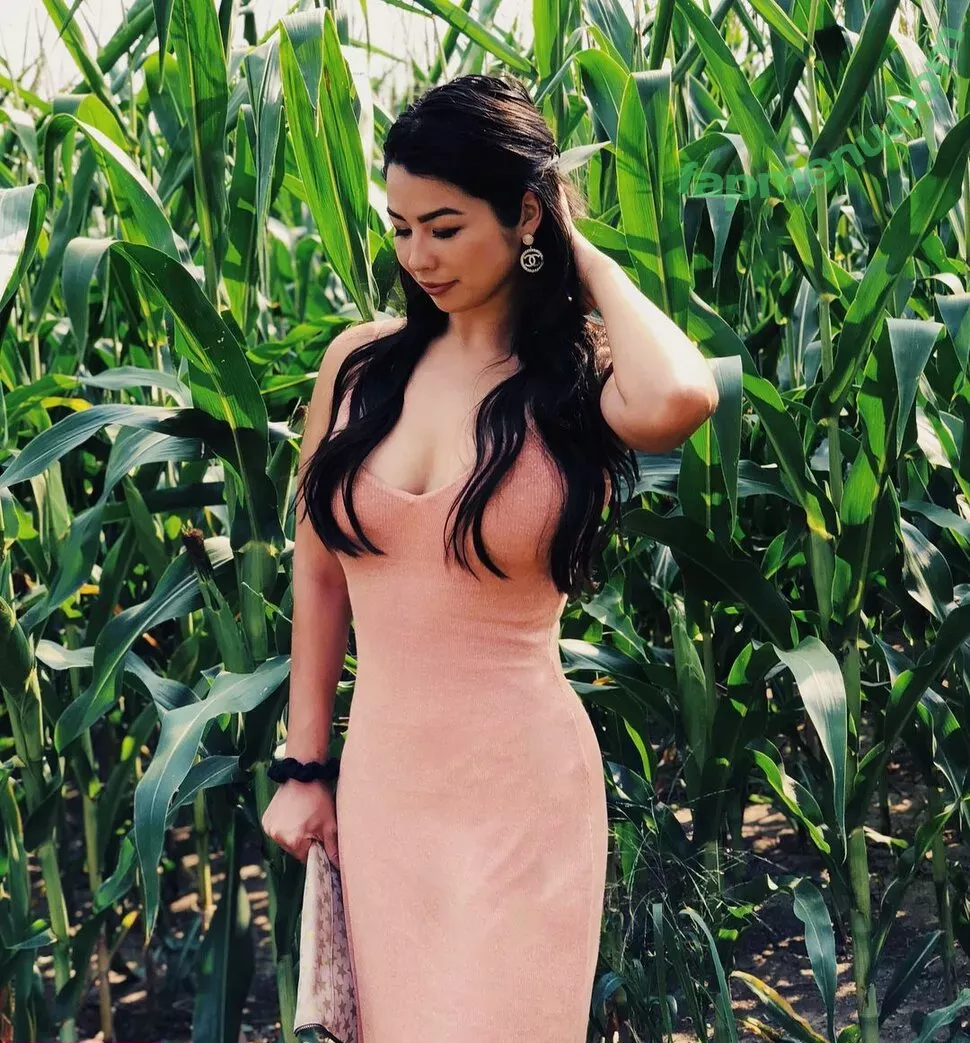 CarolineKwan nude photo #0009 (carolinekwann)