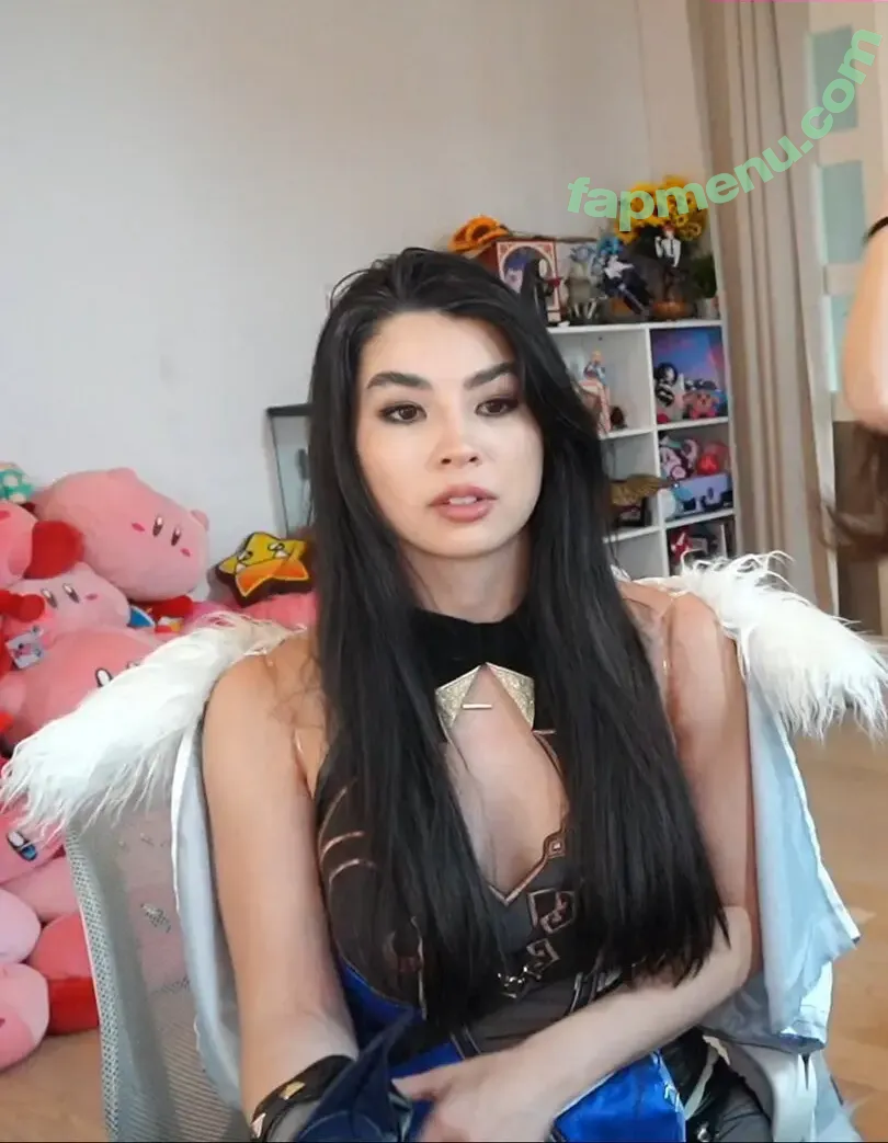 CarolineKwan nude photo #0251 (carolinekwann)