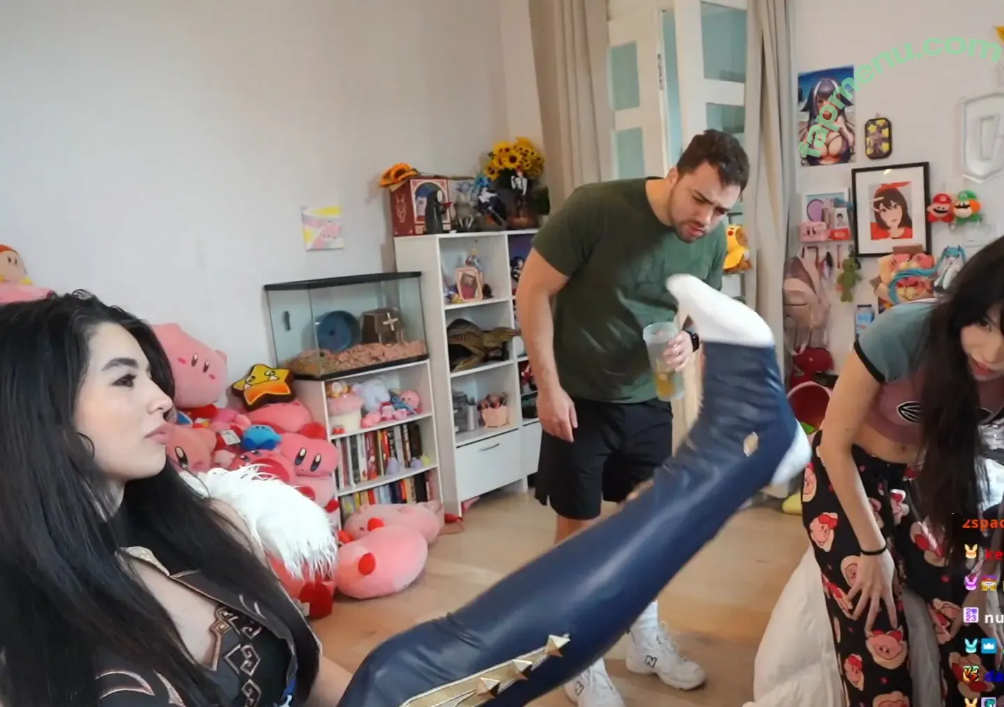 CarolineKwan nude photo #0253 (carolinekwann)