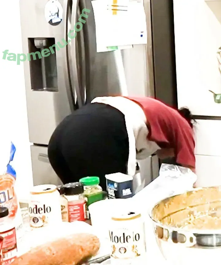 CarolineKwan nude photo #0467 (carolinekwann)