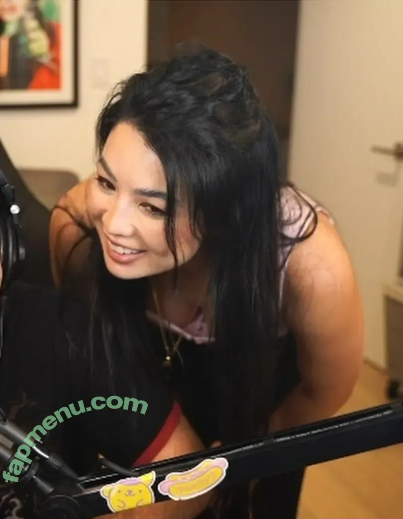 CarolineKwan nude photo #0654 (carolinekwann)