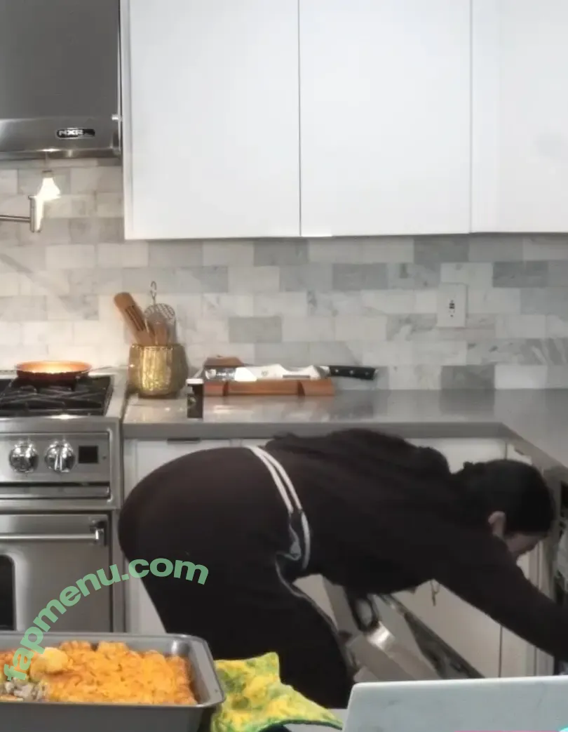 CarolineKwan nude photo #0661 (carolinekwann)