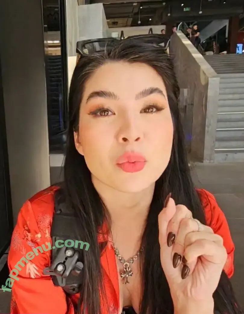 CarolineKwan nude photo #0670 (carolinekwann)