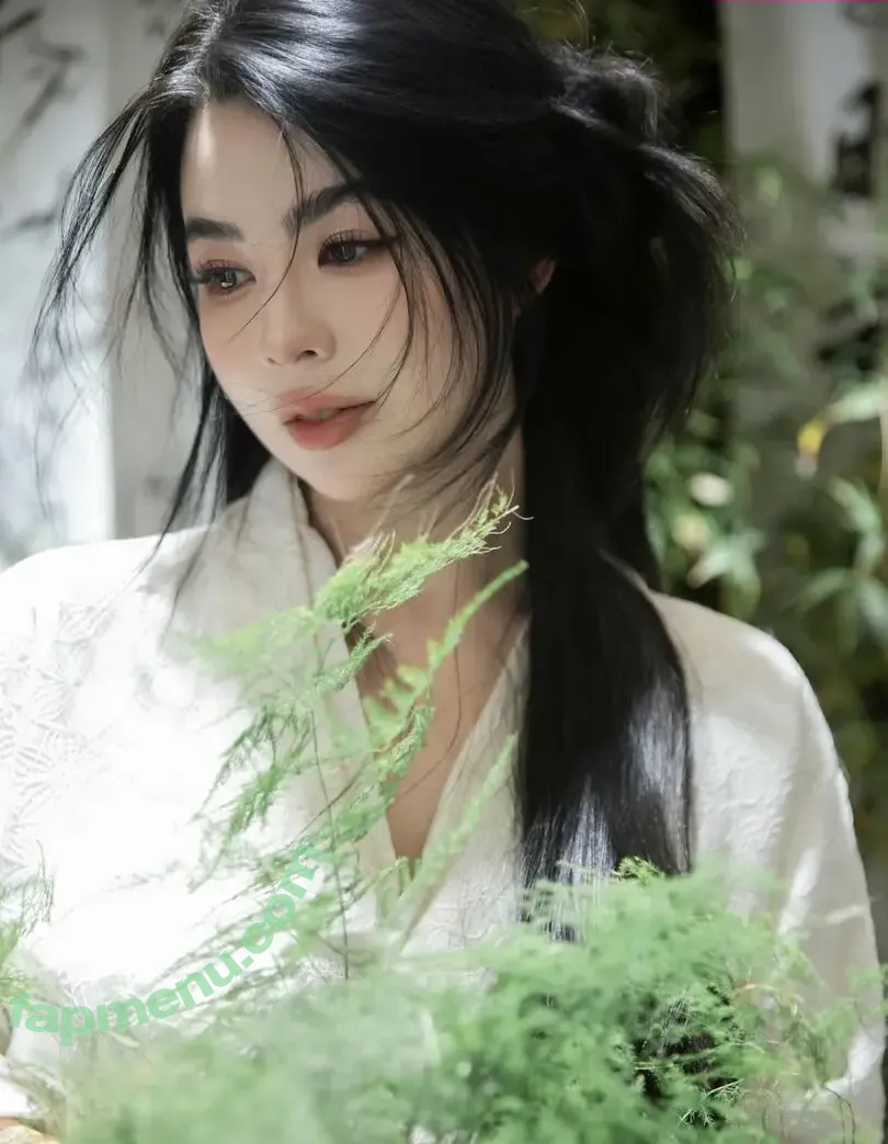 CarolineKwan nude photo #0681 (carolinekwann)