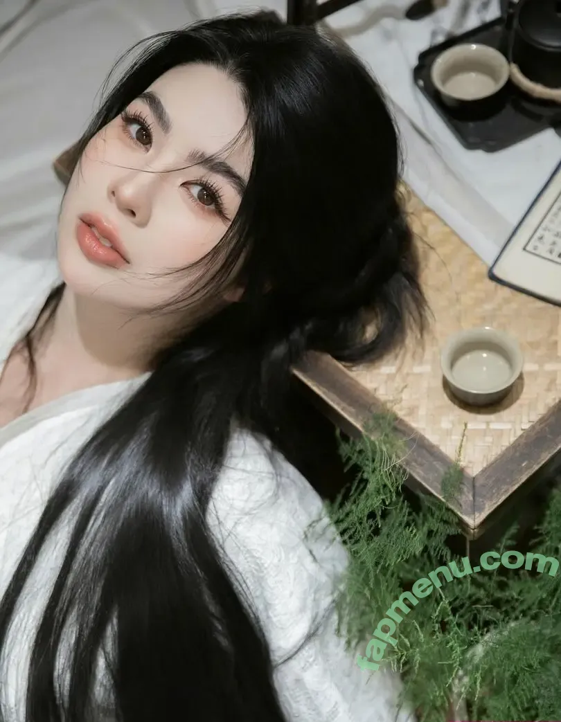 CarolineKwan nude photo #0683 (carolinekwann)