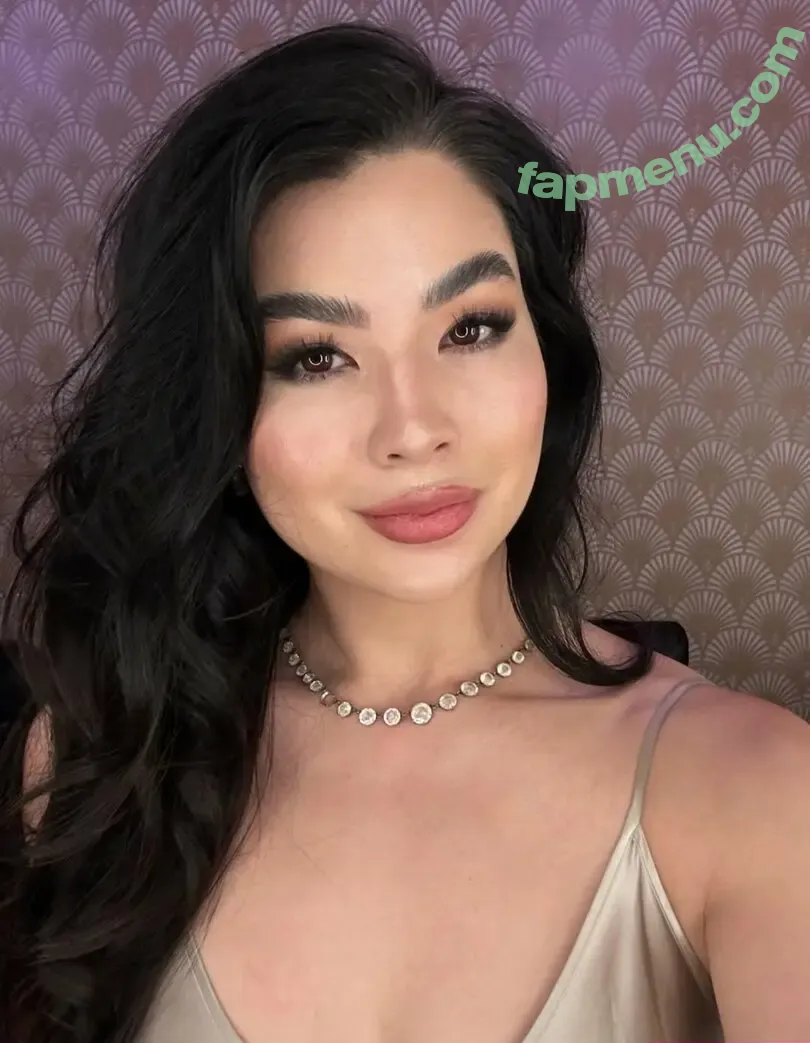 CarolineKwan nude photo #0684 (carolinekwann)