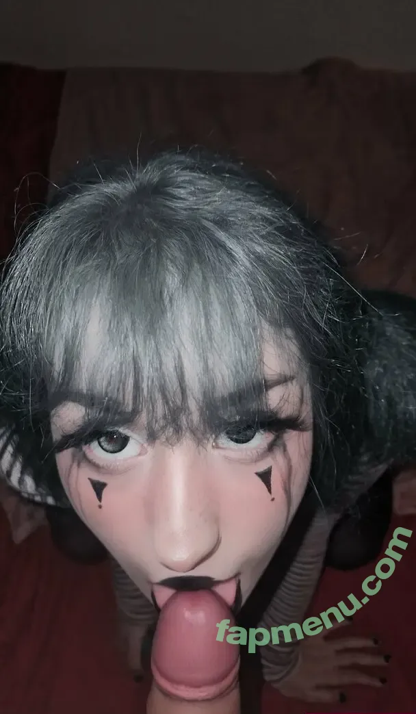 carolinemeeoww nude photo #0006 (carolinemeeow)