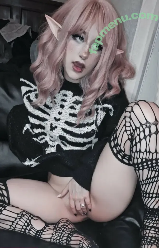 carolinemeeoww nude photo #0047 (carolinemeeow)