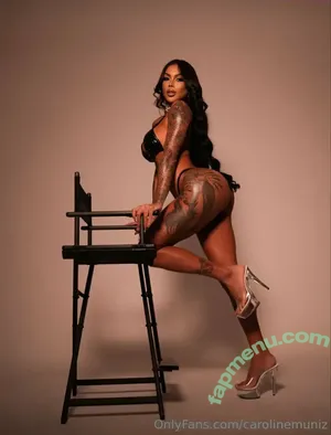 carolinemuniz / caroline_munizz nude photo #0016