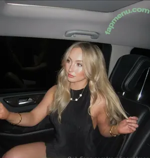 carolinepalmer / carolinemkpalmer nude photo #0002