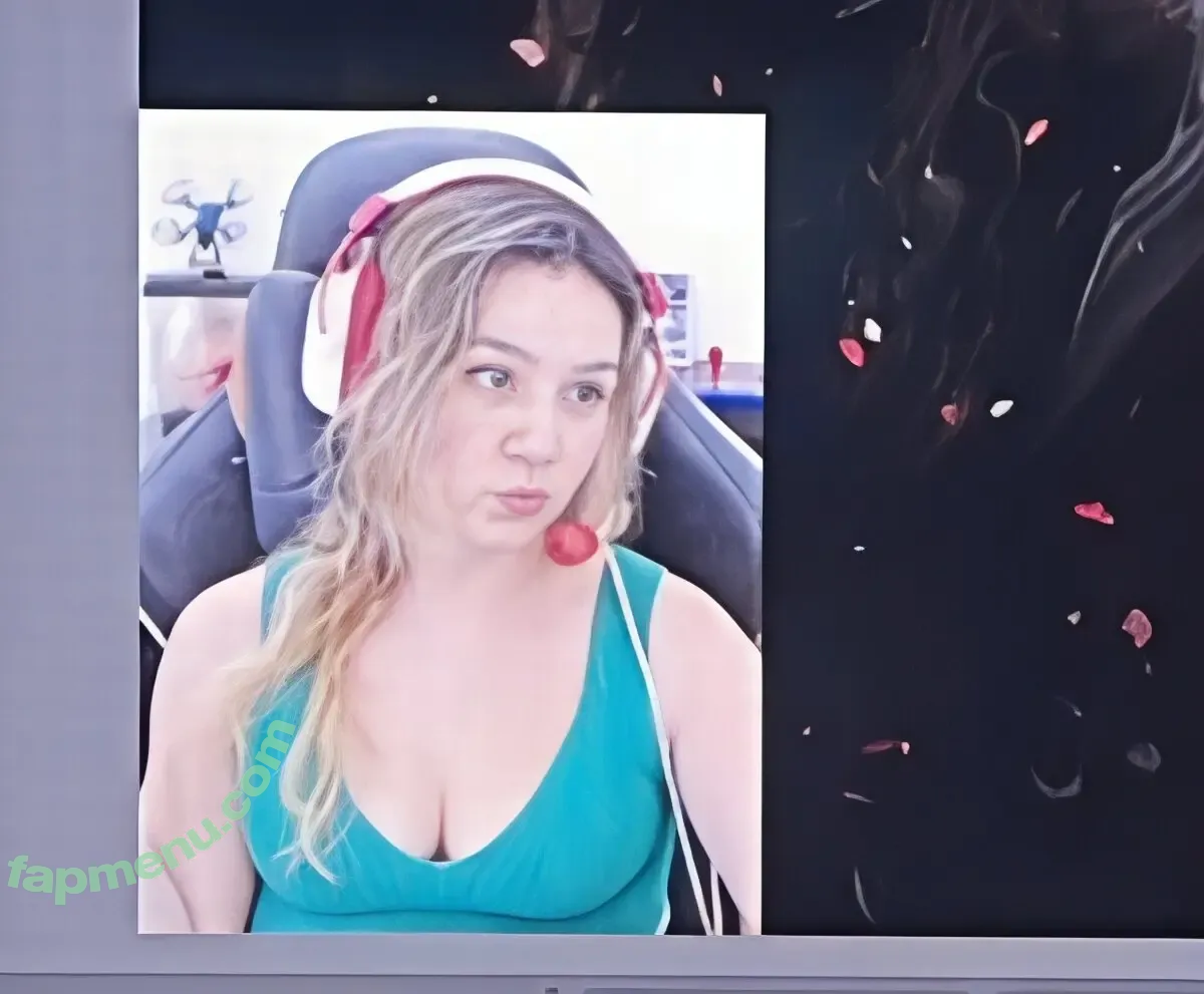 Carolzinha SG nude photo #0192 (carolzinhasg.pb)