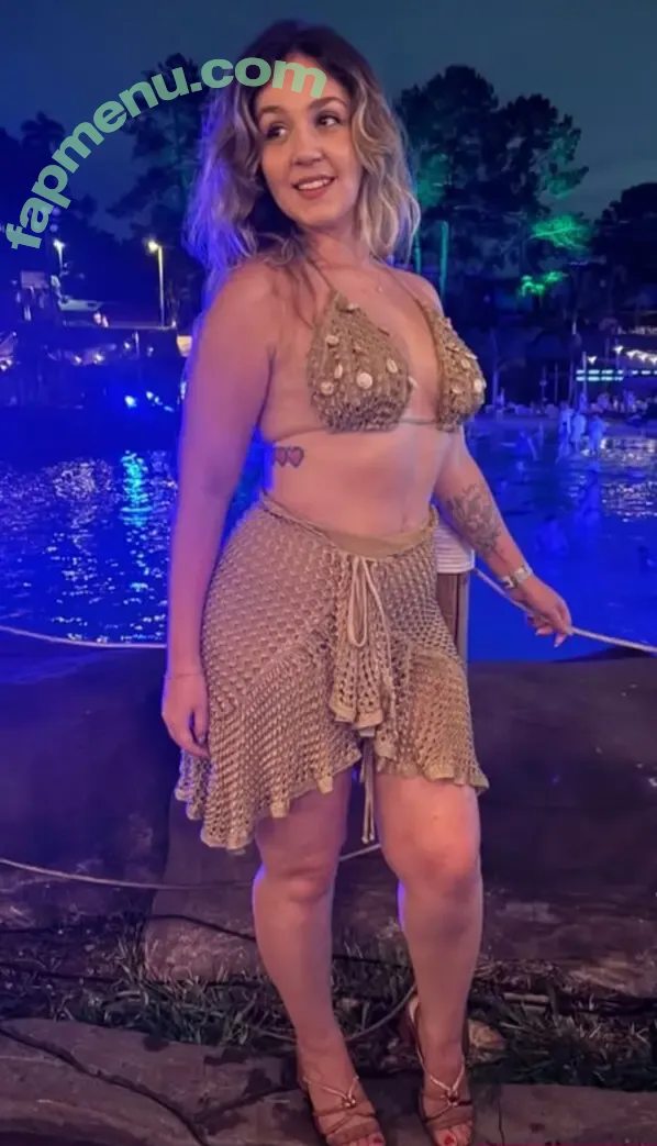 Carolzinha nude photo #0280 (Carolzinha)