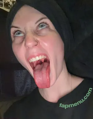 Carrie Cannie / carrie_cannie nude photo #0189