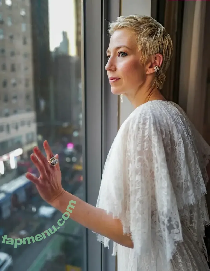 Carrie Coon nude photo #0102 (carriecoon)