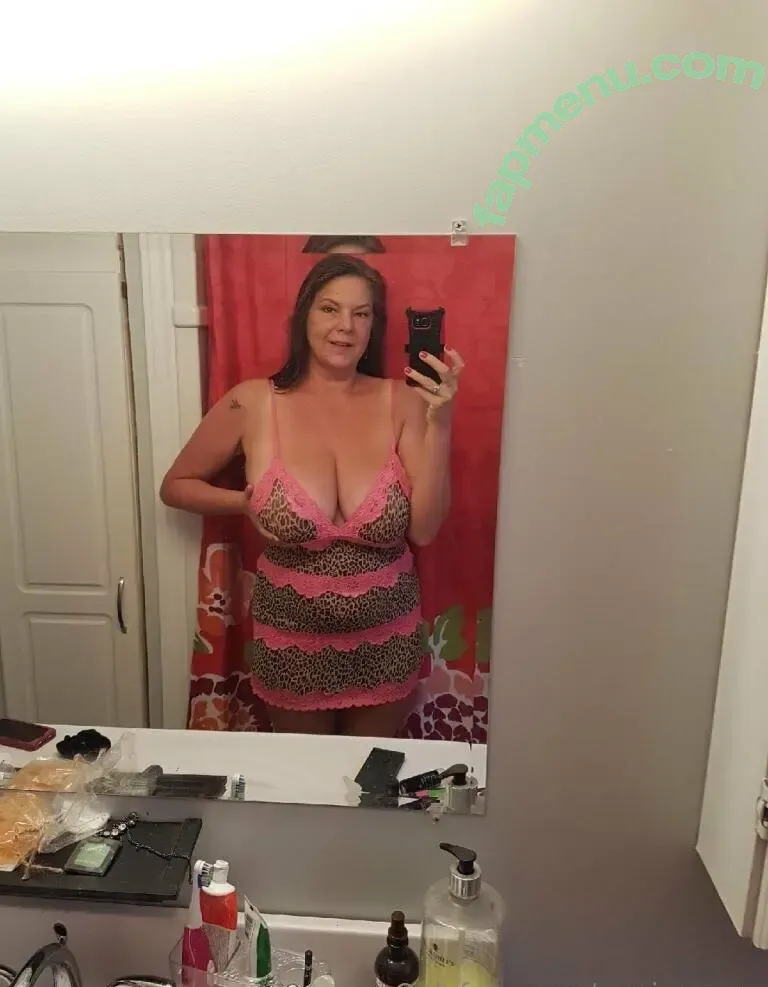 carriemoon nude photo #0183 (canadiancarriemoon)