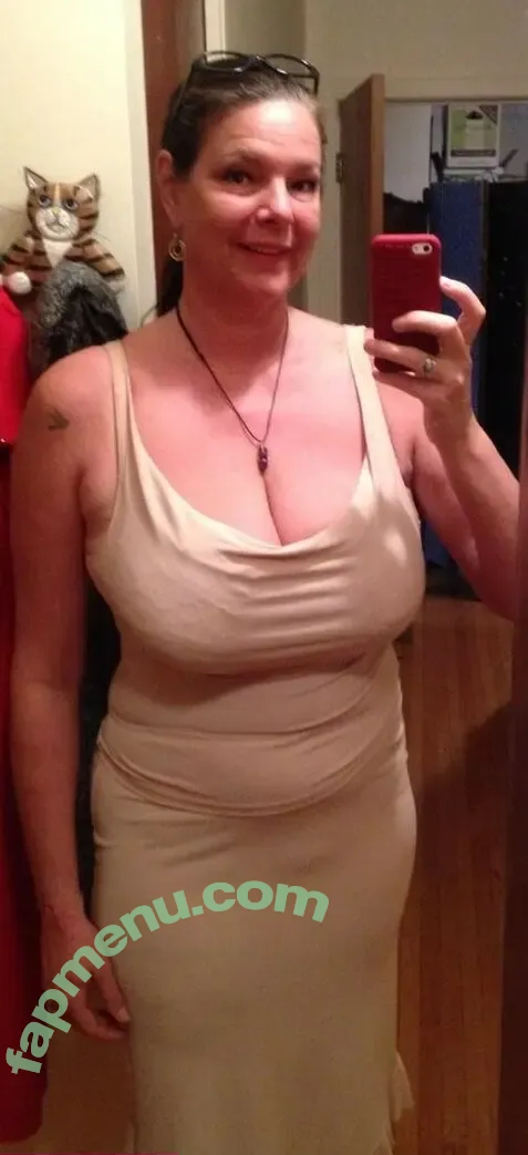 carriemoon nude photo #0192 (canadiancarriemoon)