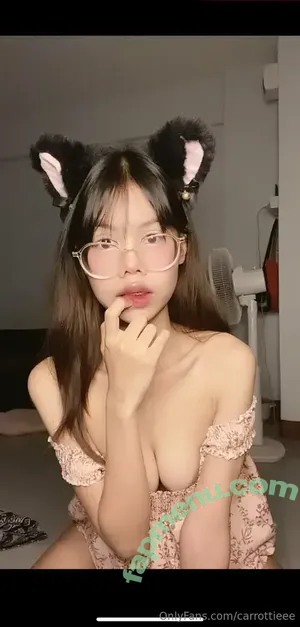 carrottieee / carrottiee nude photo #0020