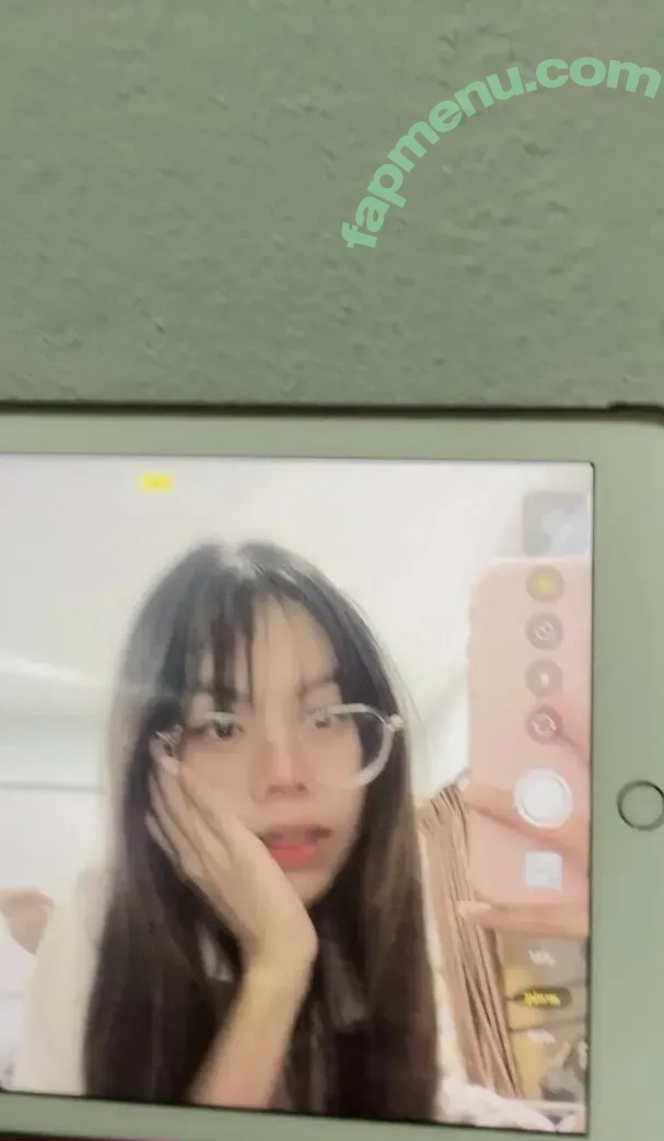 carrottieee nude photo #0021 (carrottiee)