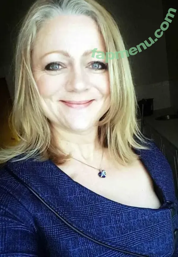 Carryonlady nude photo #0070 (Carryonlady)