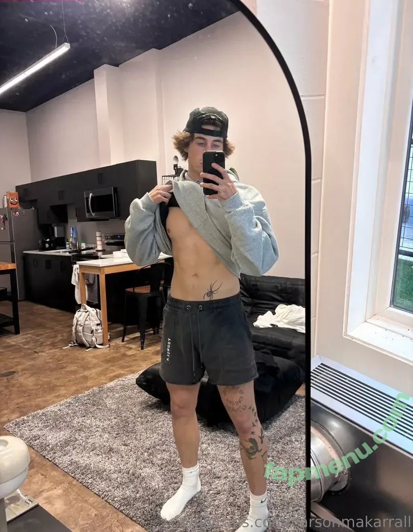 carsonmakarrall nude photo #0002 (carsmak_)