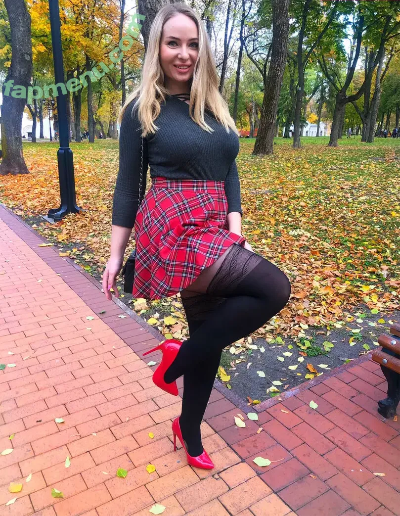 Cartyti nude photo #0013 (Cartyti)
