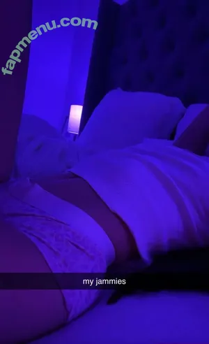 Caryn Marjorie / cutiecaryn / marjikarp nude photo #0035