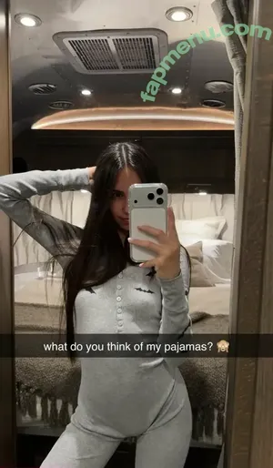 Caryn Marjorie / cutiecaryn / marjikarp nude photo #0099