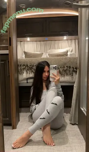 Caryn Marjorie / cutiecaryn / marjikarp nude photo #0107