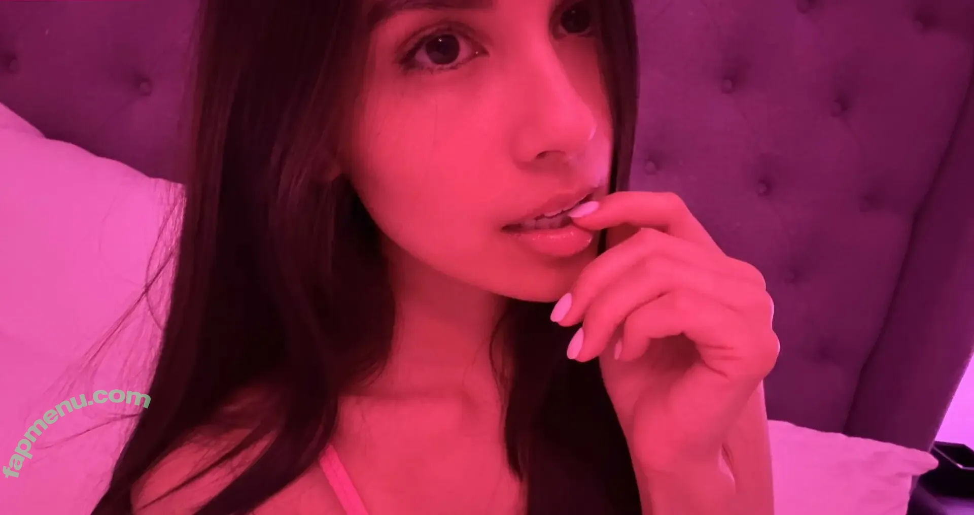 Caryn Marjorie nude photo #0040 (cutiecaryn / marjikarp)