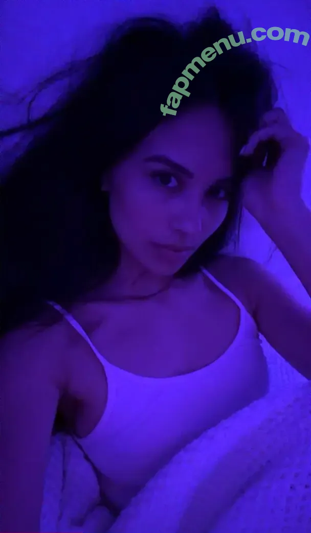 Caryn Marjorie nude photo #0051 (cutiecaryn / marjikarp)